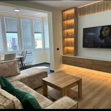 Peace And Love Luxury Apartment In Center, New Bazaar 2 Тирана Экстерьер фото